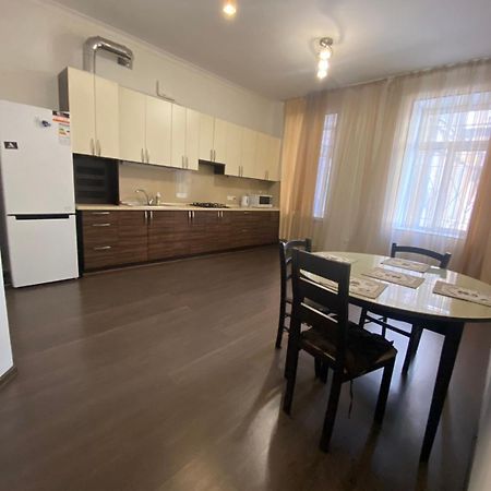 Apartment Ekaterinenskaya 14 Odessa Dış mekan fotoğraf